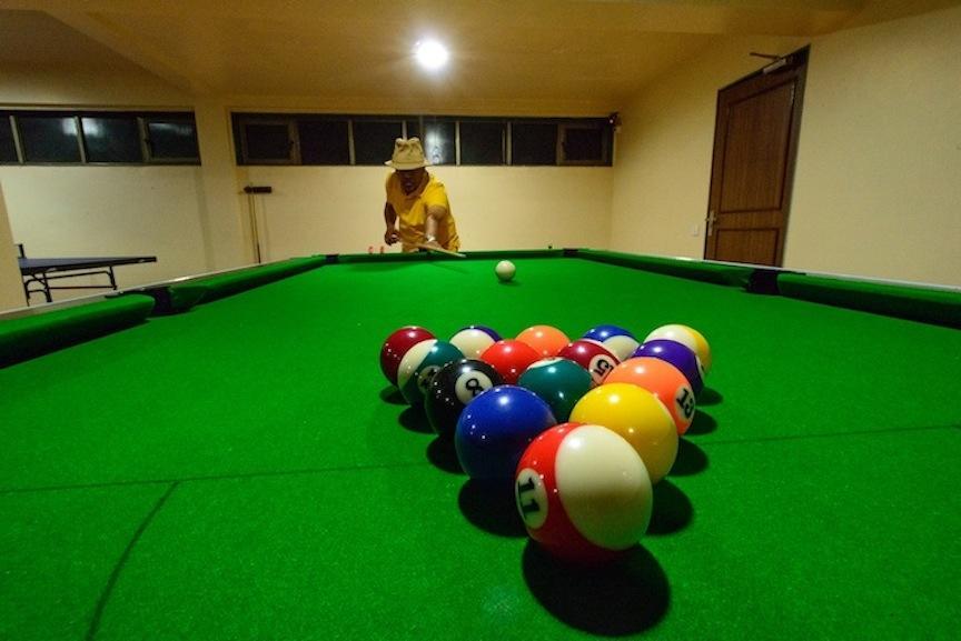 Mango Village Resort Guhagar Bagian luar foto