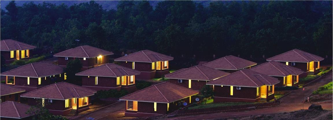 Mango Village Resort Guhagar Bagian luar foto
